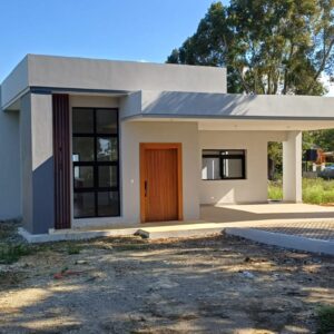 Single-level luxury property for sale in Sosúa.