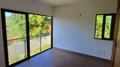 Casa dos niveles (H-4253-P) (1)