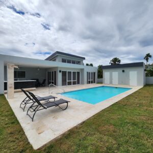 Villa Moderne de 2 Chambres dans une Communauté Sécurisée à Encuentro